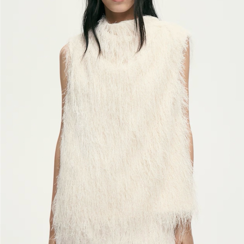 NWT H&M Cream Sleeveless Fuzzy Top